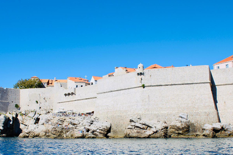 Dubrovnik: Engelse audiogids 50 minuten Panoramische cruiseDubrovnik: Engelse audiogids 45 minuten panoramische cruise