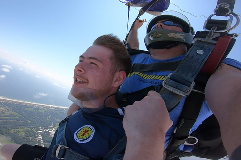Jacksonville: Tandem Skydiving Experience