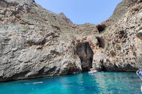 PRIVATE TOUR TO THE S.MARIA DI LEUCA CAVES