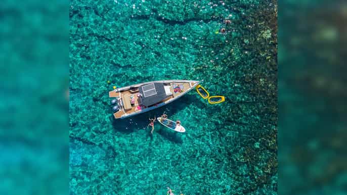 Ayia Napa/Protaras: Yacht Tour to Turtle Bay and Blue Lagoon