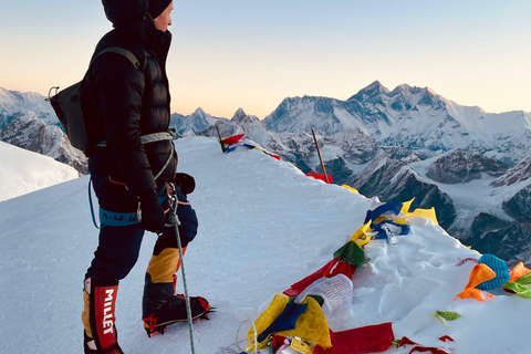 Kathmandu: Mera Peak Climbing Expedition with Guide