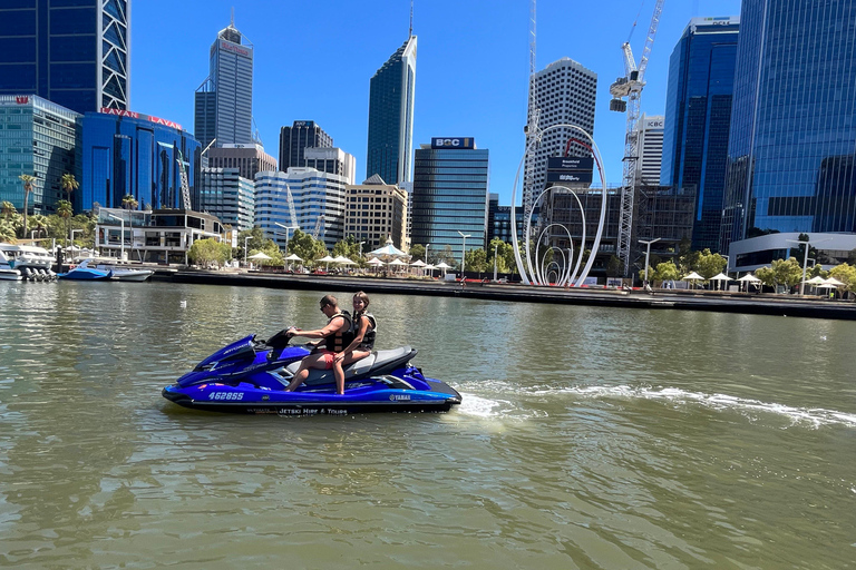 Perth: tour guiado de jet ski com sessão de estilo livrePerth: Excursão guiada de jet ski com sessão de freestyle