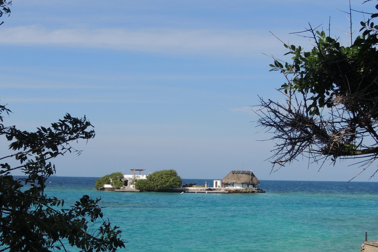 Cartagena : Excursion d&#039;une journée aux îles Rosario (plongée en apnée et plage)