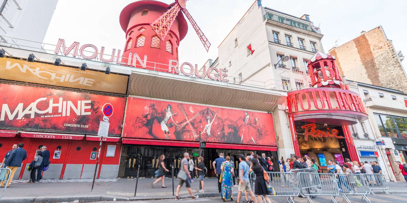 Paris: Private Full-Day VIP Tour with Louvre & River Cruise