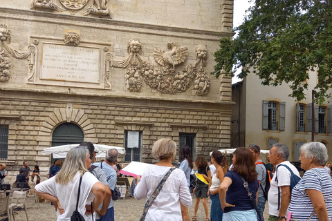 Avignon : visite à pied de l&#039;histoire et de la légendeTOUR D&#039;ANGLAIS