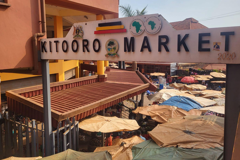 Entebbe: Guided Walking Tour with Lake Victoria Water Sports