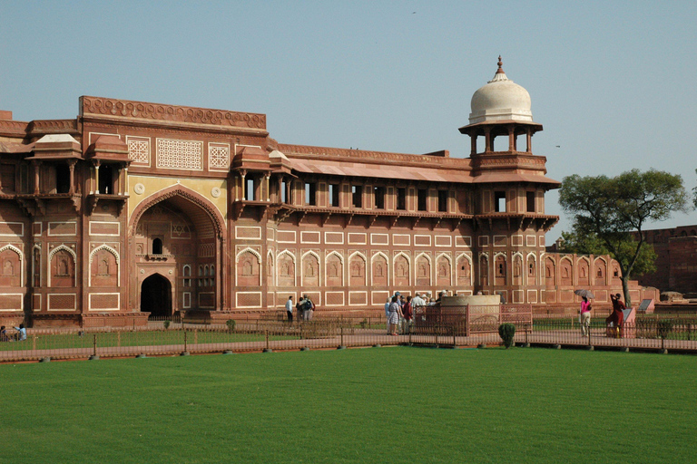 From Delhi: Same-Day Agra Tour by Private Car Agra Day Tour Sightseeing By Car & Guide