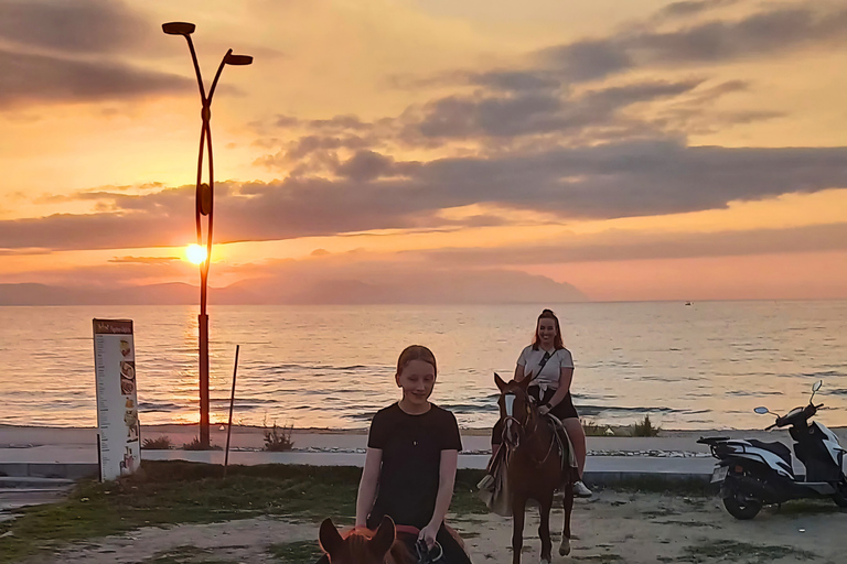 Kuşadası: VIP Horseback Riding and Sunset Beach Safari 3-Hour Sunset Forest & Village Safari