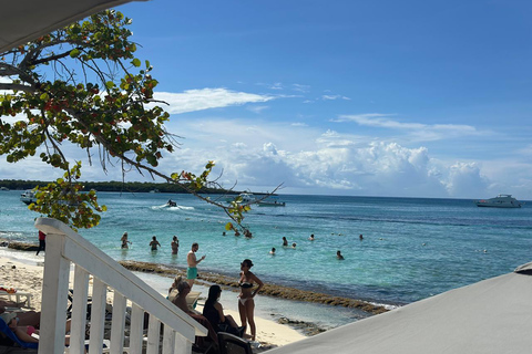 La Romana: Catalina Island for Mein Schiff Cruise Passengers