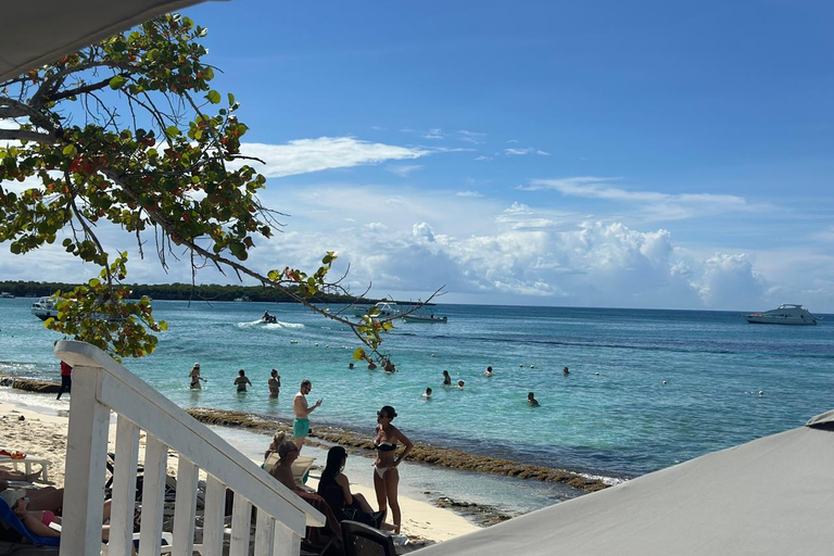 La Romana: Catalina Island for Mein Schiff Cruise Passengers