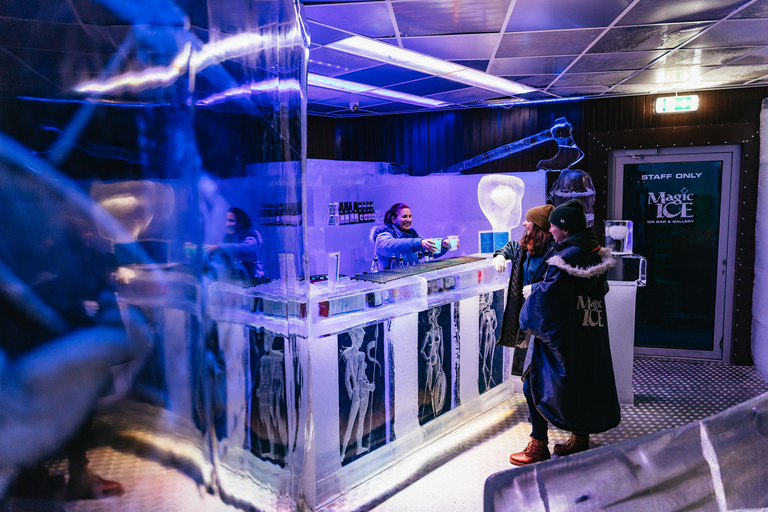 Reykjavík: Eintritt in die Magic Ice Bar & Begrüßungsgetränk