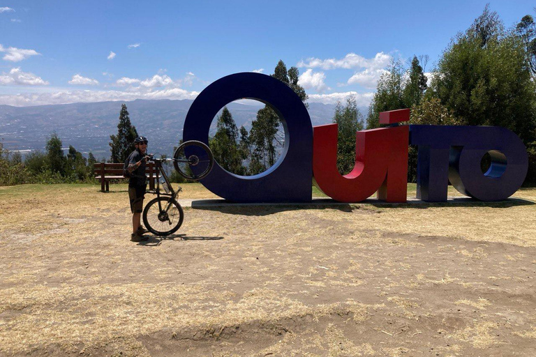 Quito: Private Cycling Tour through Metropolitan Park