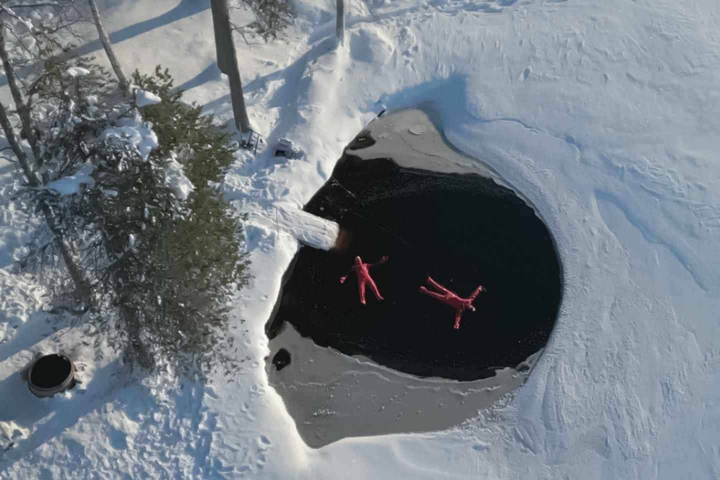 罗瓦涅米：冰上漂流体验