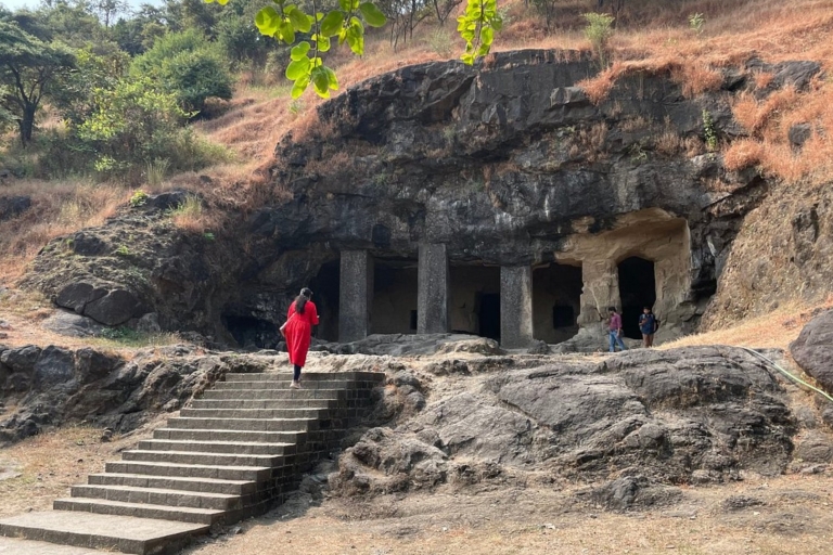 Visita Privada Guiada a las Cuevas e Isla de ElefantaExcursión en grupo a las cuevas de Elefanta Reunión en el punto de encuentro