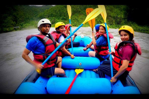 Rapides de Montréal : Aventures de rafting tout compris