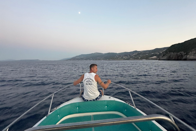 Zakynthos: Private Boat Cruise with Drinks Zakynthos: 4h Private Cruise - North side