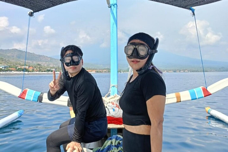 Amed: Private Traditional Boat Snorkeling Underwater Temple