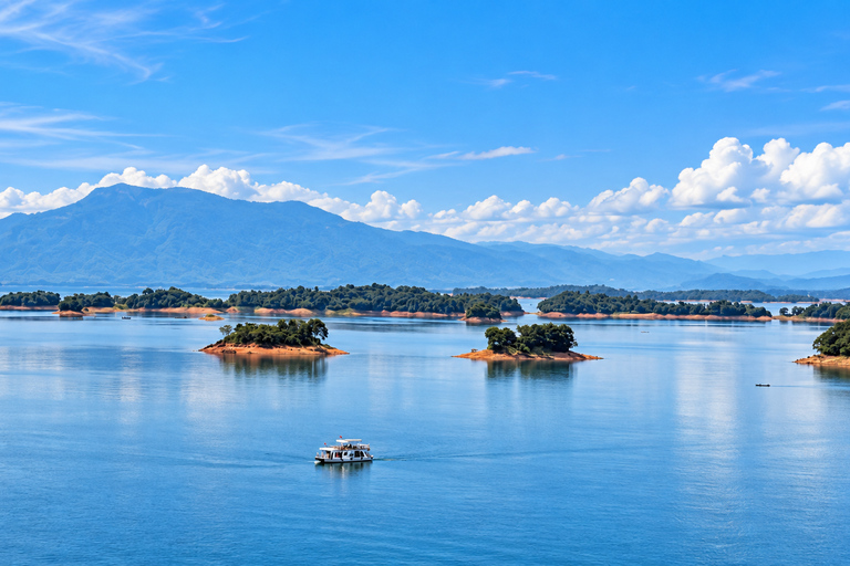 From Vientiane: Lao Sea – Vang Vieng 2 Days 1 Night Trip From Vientiane to Vang Vieng 1 Days Trip