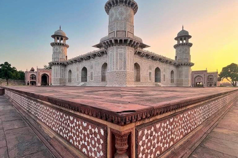 From Delhi: Private Taj Mahal, Agra Fort & Baby Taj Day Trip Only Professional Tour Guide Service In Agra.