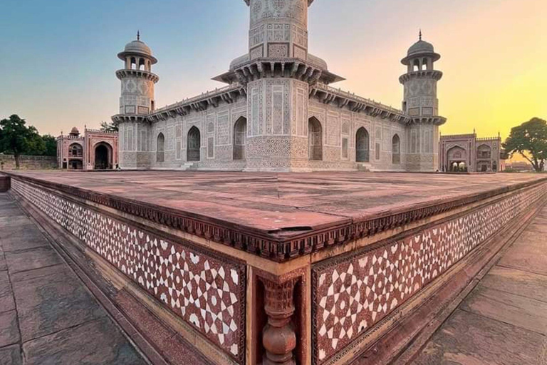From Delhi: Private Taj Mahal, Agra Fort & Baby Taj Day Trip Only Professional Tour Guide Service In Agra.
