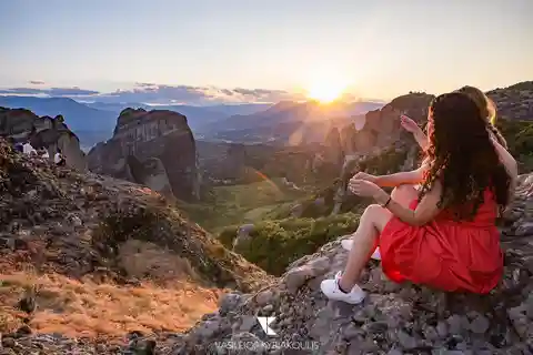 Atene: Escursione di un giorno a Meteora in spagnolo con guida in diretta e pranzo