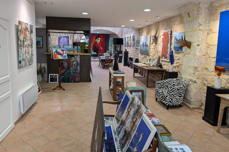 Blaye: the secrets of Blaye, wine, art, history and old cars