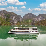Hanoi: Ha Long Bay 5* Cruise Buffet, Jacuzzi, Cave, Kayak Hanoi: Ha Long Bay 5* Cruise Buffet, Jacuzzi, Cave, Kayak