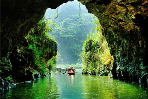 Hanoi: Phong Nha - Hue - Hoi An Transfer by VIP Sleeper BusFrom Hanoi to Phong Nha