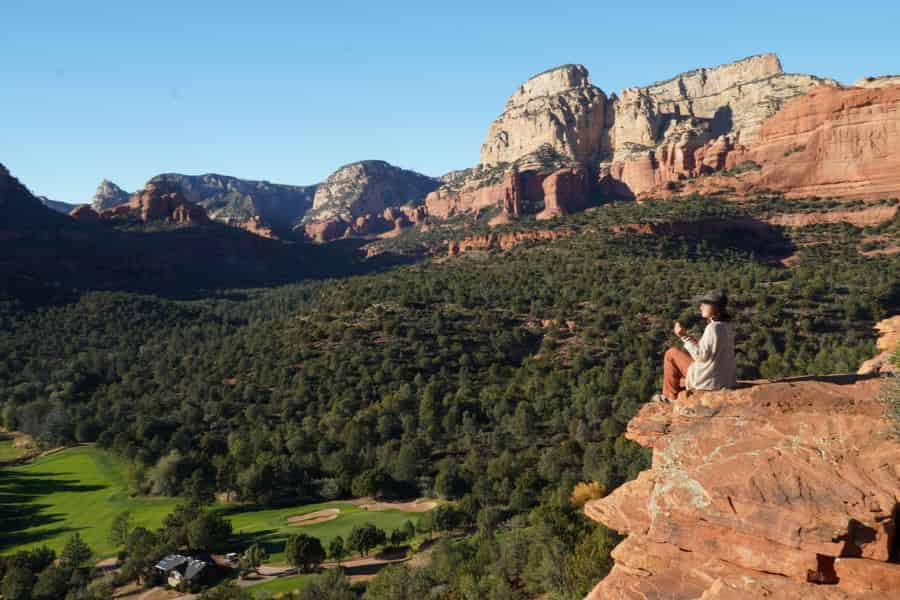 Sedona: 2-stündige Jeep (Hummer) Highlights-Tour auf der Straße. Foto: GetYourGuide Sedona: 2-stündige Jeep (Hummer) Highlights-Tour auf der Straße. Foto: GetYourGuide