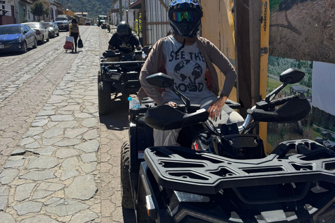 Ruta de flores: Salto Malacatiupan, Ataco e Apaneca TourRuta de flores: Tour del Salto Malacatiupan, Ataco e Apaneca