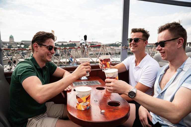 Budapest: BeerBus Sightseeing Tour with unlimited beer