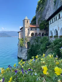 Lago Maggiore: Santa Caterina del Sasso Eremitage Ticket