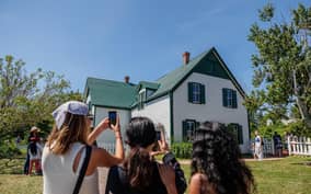 Prince Edward Island: Guided Tour with Anne of Green Gables