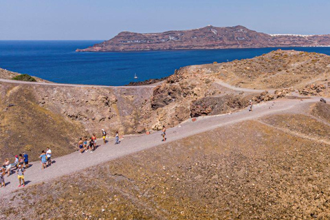 Vulcão de Santorini, fontes termais e passeio ao pôr do sol em OiaExcursão de 6 horas com traslado