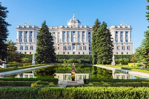 Visita guiada ao Palácio Real com ingresso