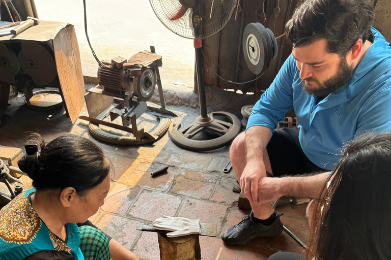 河内：在火中锻造——传统刀匠河内铁匠工坊：提供接送服务
