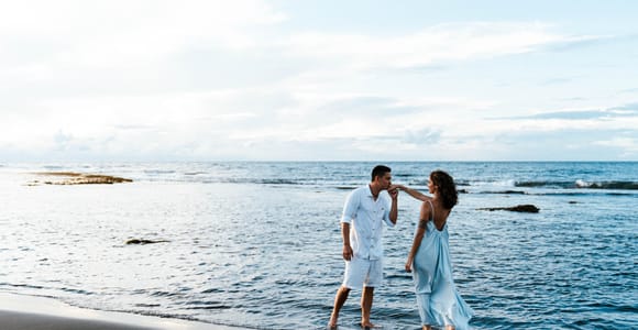 Tahiti: Private Couple / Family Photoshoot with 20 photos