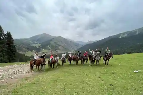 3-Days Tour Around Issyk Kul Lake, Canyons & Stay in Valleys
