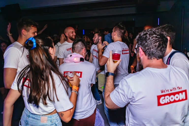 Prag: Kneipentour und Party in einem internationalen Club