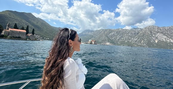 Kotor: Private Old Town Tour with Speedboat Ride to Perast