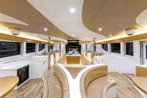 Phuket: Phi Phi Islands Yacht Cruise with Thai Longtail Boat FD1 Phi Phi Tour – Excluding National Park Fee