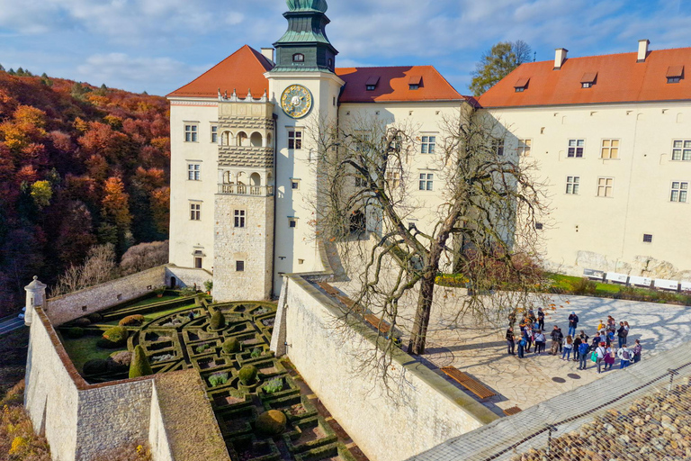 Krakow: Magical day with Alpacas, Castle & Sunset on Water