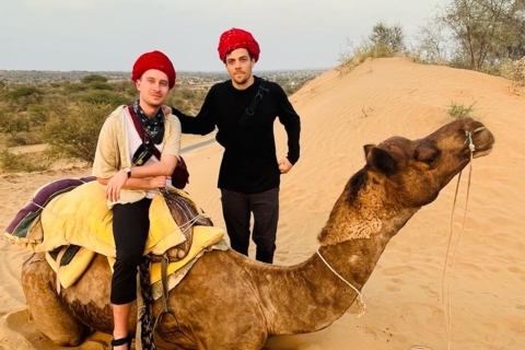 Safari na wielbłądach w Jodhpur i nocleg na pustyni
