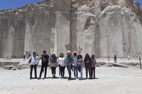 TOUR DEL PERCORSO DEL SILLAR AD AREQUIPATOUR DELLA VIA DEL SILLAR AD AREQUIPA