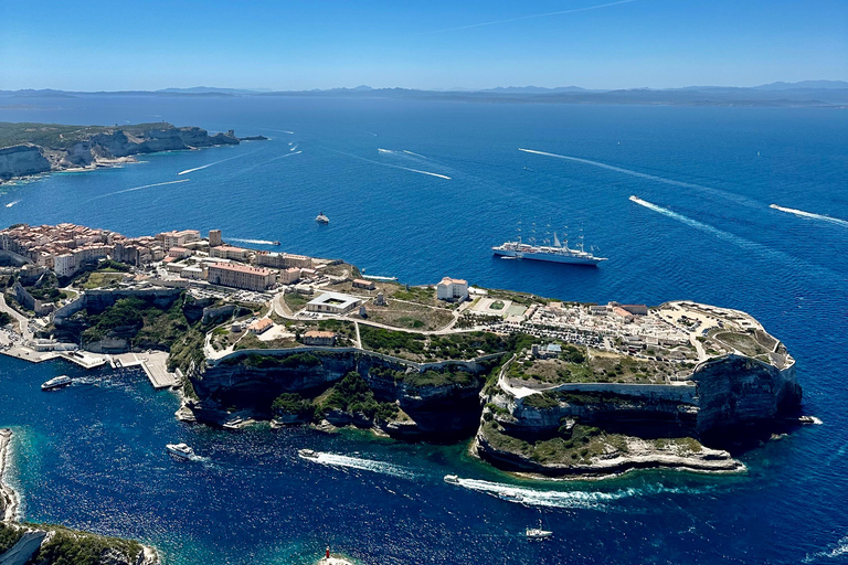 PROPRIANO : PLANE RIDE OVER THE CORSICAN LANDSCAPES