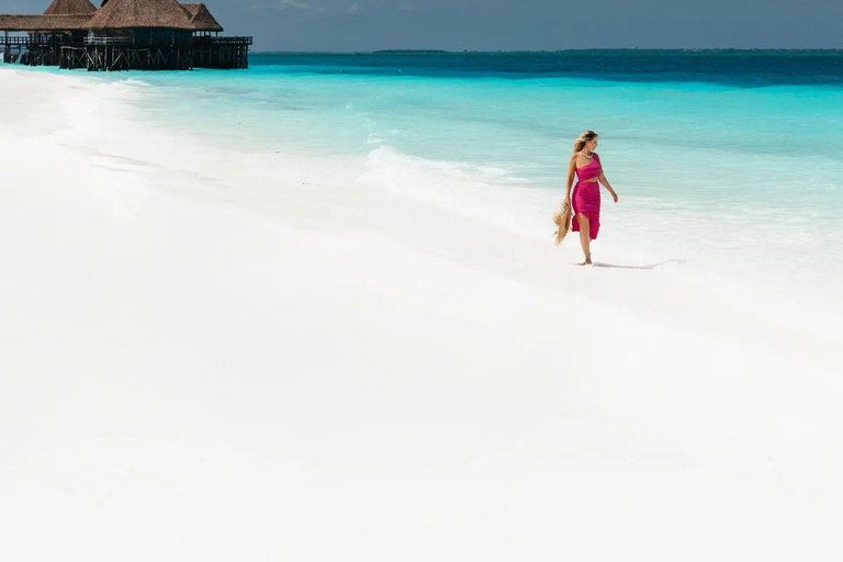 Sansibar: Insel Mnemba, Turles schwimmen mit Kendwa Strand