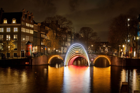 Amsterdam - ljusfestival Light Festival båttur med varma dryckerMötesplats: Centralstationen