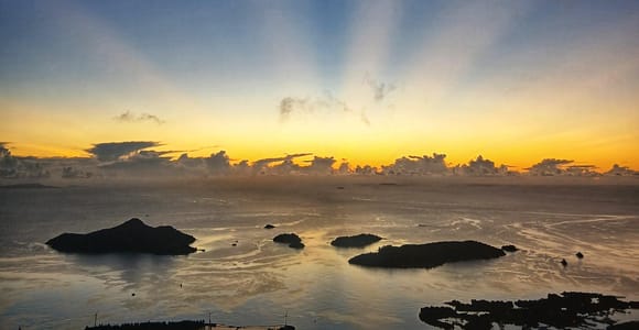 Sunrise Hike! Mountain hike with Scenic Views, Hotel pickup!