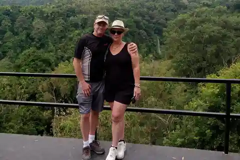 Lombok : Excursão às cascatas ( Sendang Gila & Tiu Kelep )