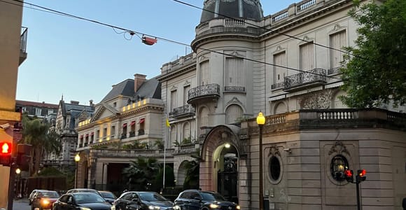 The Wealthy Buenos Aires: Recoleta, Alvear, Arroyo & Retiro